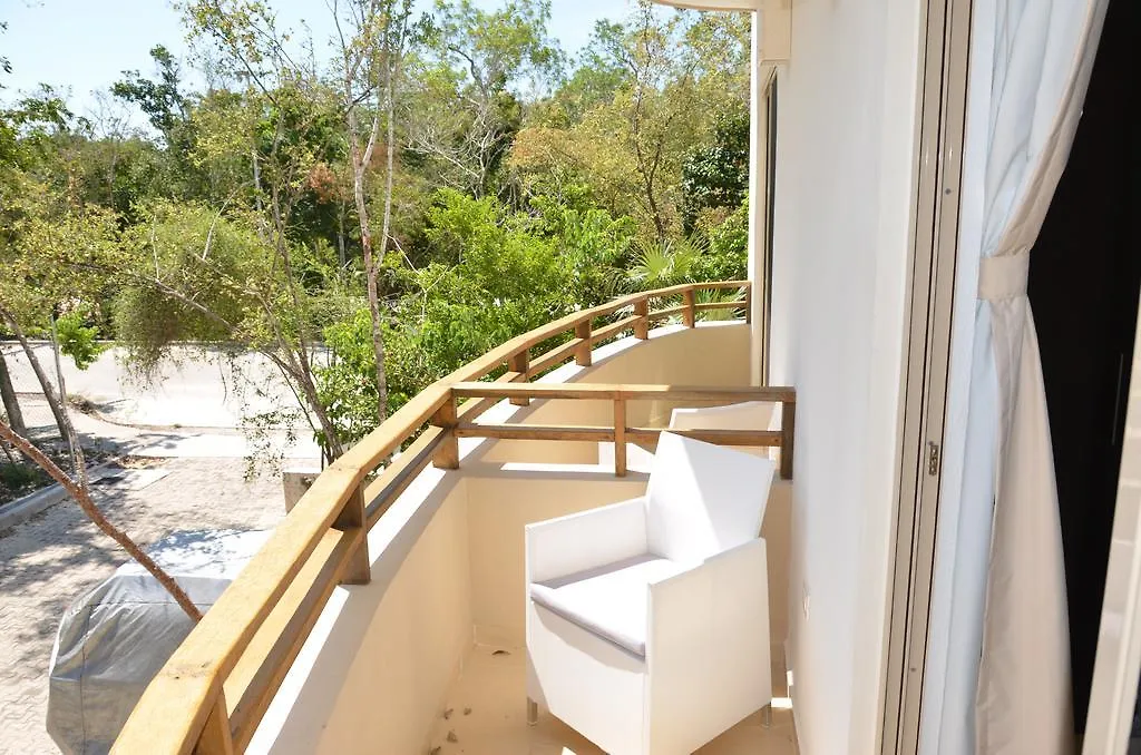 Stay In Tulum! 0*, Tulum Messico